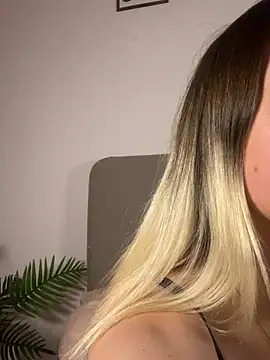 Snapshot of stelli_99 chatting on 02-20-26, 06:08 stelli 99 online show from 02-20-26, 06:08