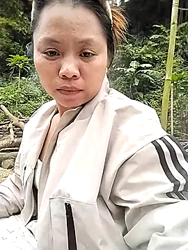 Snapshot of venu00 chatting on 11-22-25, 03:49 venu00 online show from 11-22-25, 03:49