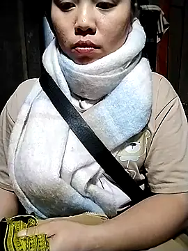 Snapshot of venu00 chatting on 12-16-25, 12:54 venu00 online show from 12-16-25, 12:54