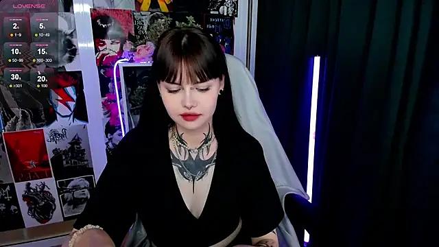 Snapshot of Morana_Batt chatting on 10-06-25, 01:47 Morana Batt online show from 10-06-25, 01:47