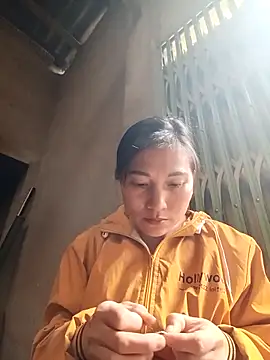 YAYAA-502 online show from 11-20-25, 03:18