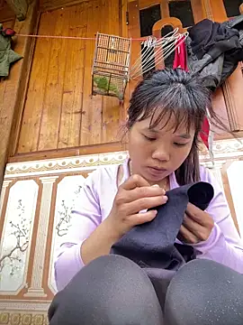 Ngoc-bbi online show from 04-25-26, 03:31