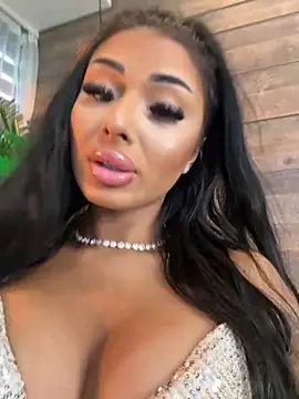 Snapshot of ArabellaPosh chatting on 09-13-25, 04:56 ArabellaPosh online show from 09-13-25, 04:56