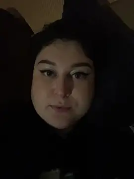 DazzzlingDame online show from 11-08-25, 03:56