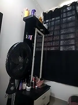 dulcelatin21 online show from 11-03-25, 03:57