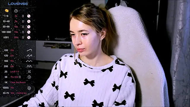 ZoyaMill online show from 02-22-26, 08:24