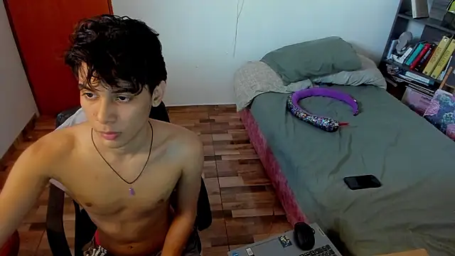 AliottTwink online show from 03-11-26, 10:16