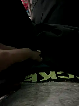 Snapshot of john_0389 chatting on 09-27-25, 03:50 john 0389 online show from 09-27-25, 03:50