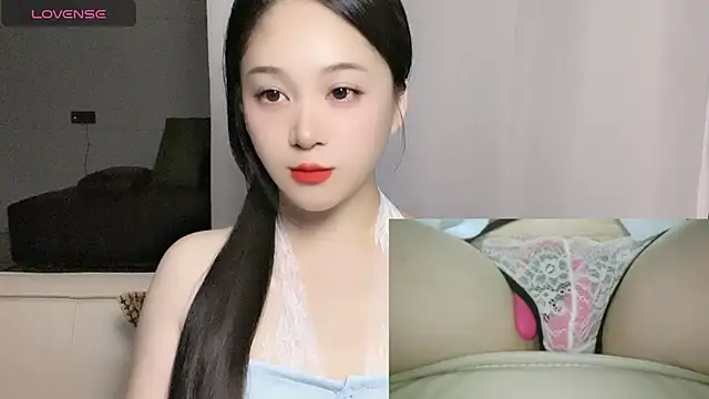 Snapshot of woaiqinqin chatting on 09-18-25, 03:36 woaiqinqin online show from 09-18-25, 03:36