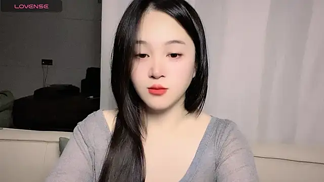 Snapshot of woaiqinqin chatting on 10-28-25, 04:53 woaiqinqin online show from 10-28-25, 04:53