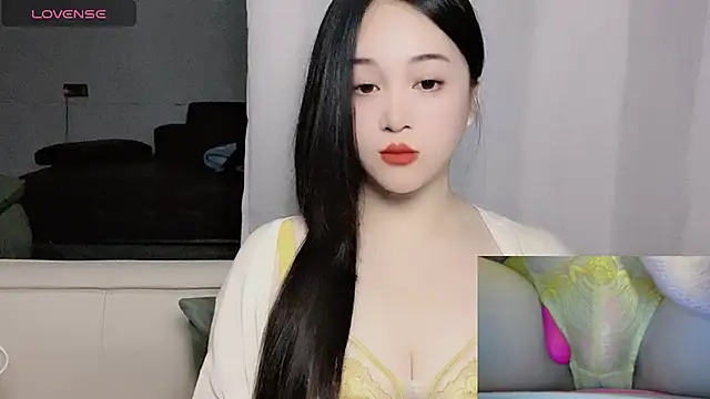 Snapshot of woaiqinqin chatting on 12-14-25, 03:06 woaiqinqin online show from 12-14-25, 03:06