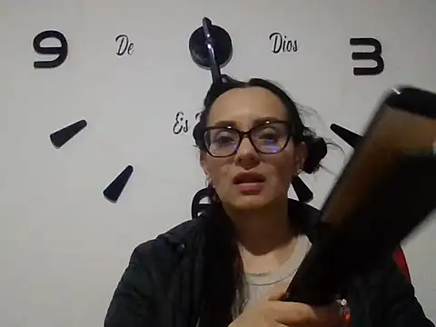 sarita star online show from 11-28-25, 10:23