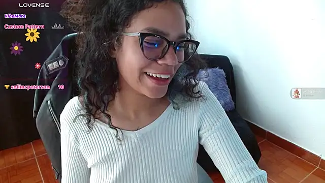 Snapshot of Canela_s1 chatting on 05-09-26, 01:49 Canela s1 online show from 05-09-26, 01:49