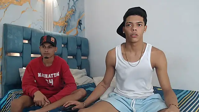 PRETTY FEM online show from 02-25-26, 01:37