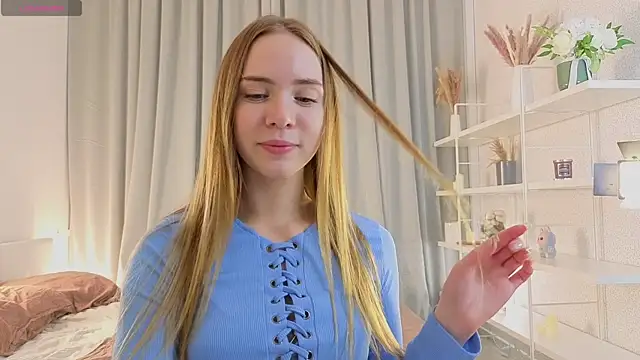 Snapshot of CarollSmithh chatting on 11-13-25, 09:03 CarollSmithh online show from 11-13-25, 09:03