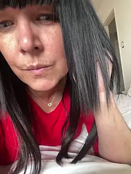 Snapshot of Mayra_milk chatting on 09-10-25, 07:47 Mayra milk online show from 09-10-25, 07:47