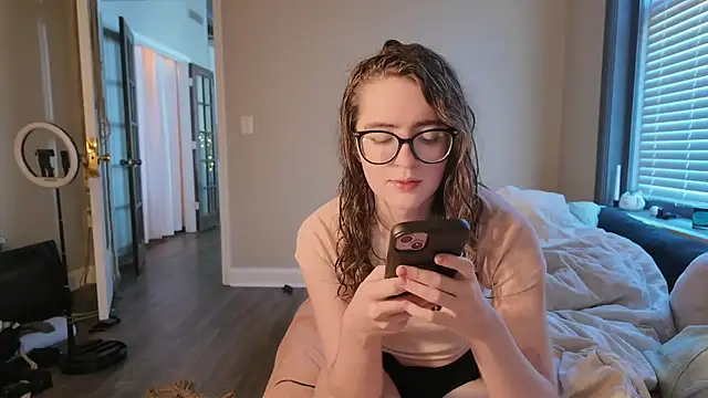 knottybunny online show from 11-28-25, 02:53