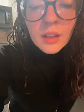 knottybunny online show from 11-29-25, 02:20