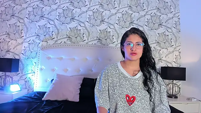 Luna Noire1 online show from 07-16-26, 03:45