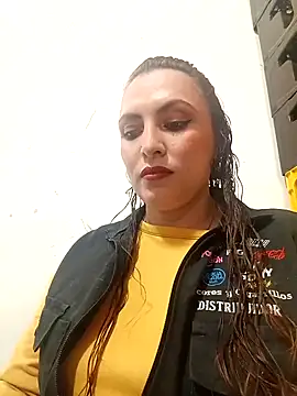 Snapshot of VERONICA__03 chatting on 10-24-25, 02:46 VERONICA 03 online show from 10-24-25, 02:46