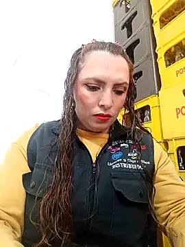 Snapshot of VERONICA__03 chatting on 11-10-25, 01:21 VERONICA 03 online show from 11-10-25, 01:21