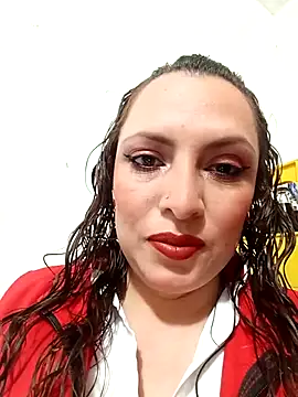 Snapshot of VERONICA__03 chatting on 11-29-25, 12:52 VERONICA 03 online show from 11-29-25, 12:52