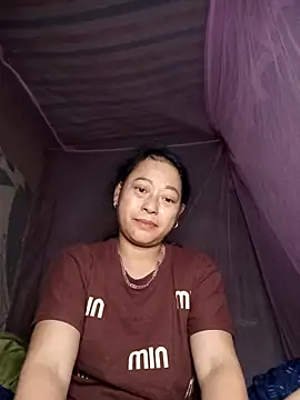 Snapshot of Sa2mh20 chatting on 11-06-25, 10:27 Sa2mh20 online show from 11-06-25, 10:27