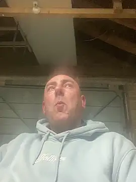 Richmcgee online show from 03-23-26, 08:24