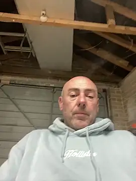 Richmcgee online show from 03-25-26, 08:26