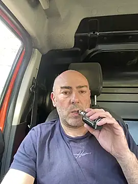 Richmcgee online show from 04-07-26, 01:55