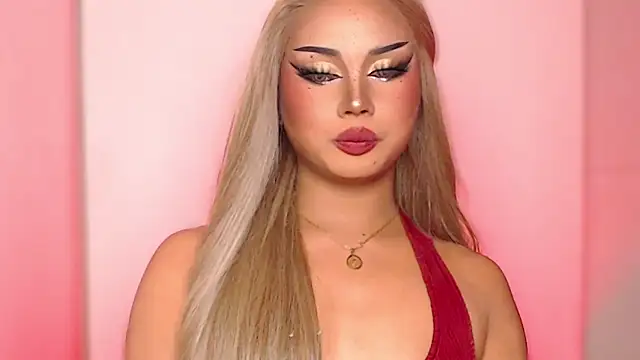 Snapshot of MissRumi_Hunter chatting on 09-15-25, 01:11 MissRumi Hunter online show from 09-15-25, 01:11