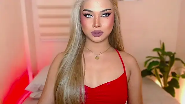 Snapshot of MissRumi_Hunter chatting on 10-20-25, 12:44 MissRumi Hunter online show from 10-20-25, 12:44