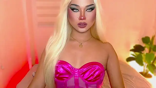 Snapshot of MissRumi_Hunter chatting on 11-01-25, 06:26 MissRumi Hunter online show from 11-01-25, 06:26