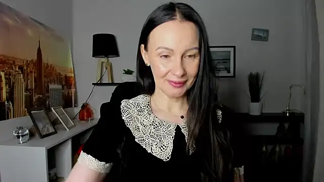 Velvet Jasmine online show from 02-05-26, 06:29