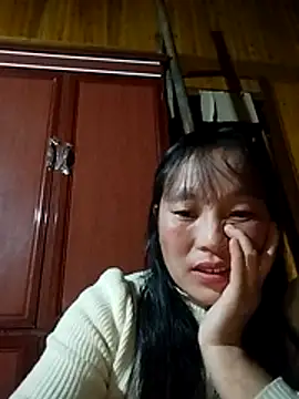 Snapshot of miss-su chatting on 10-28-25, 01:14 miss-su online show from 10-28-25, 01:14