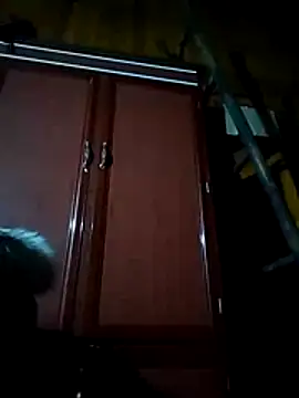 Snapshot of miss-su chatting on 11-19-25, 12:27 miss-su online show from 11-19-25, 12:27