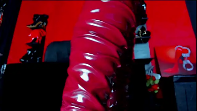 Snapshot of ArtemisaStone chatting on 12-15-25, 10:47 ArtemisaStone online show from 12-15-25, 10:47