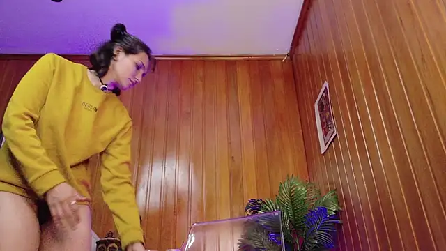 Zafiro Gem  online show from 02-08-26, 09:23