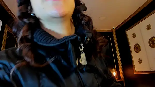 aitana johns online show from 12-19-25, 12:12