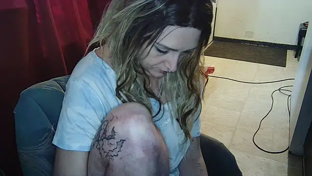 cutiekayls online show from 07-22-26, 08:44
