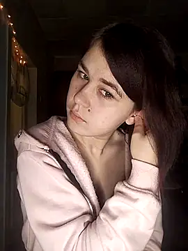 ToryTayler online show from 12-18-25, 02:34