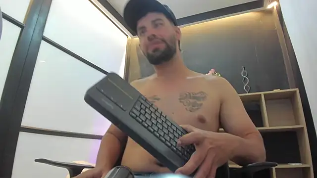 JhoanMontes online show from 10-16-25, 07:37