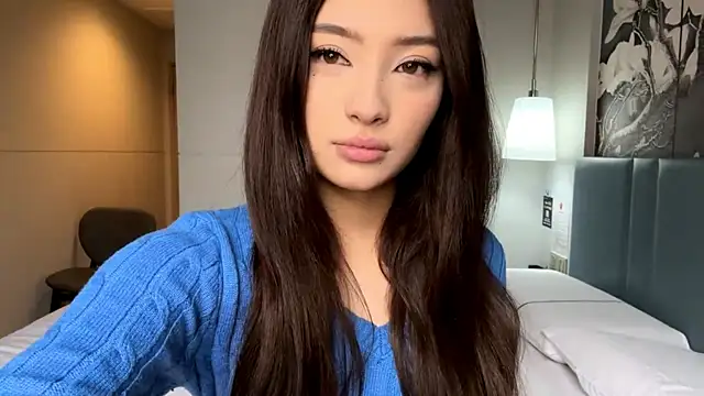 Snapshot of LaurelLeier chatting on 01-06-26, 06:39 LaurelLeier online show from 01-06-26, 06:39