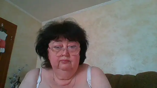 Snapshot of MilaSky5303 chatting on 07-17-26, 11:50 MilaSky5303 online show from 07-17-26, 11:50