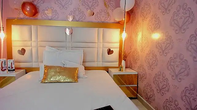 Snapshot of Briana_24 chatting on 11-08-25, 07:23 Briana 24 online show from 11-08-25, 07:23