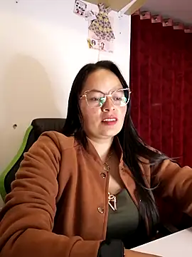 Snapshot of Daliz_Leon chatting on 10-07-25, 01:47 Daliz Leon online show from 10-07-25, 01:47