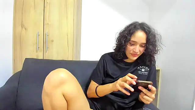 Snapshot of TeensNews18 chatting on 09-12-25, 11:15 TeensNews18 online show from 09-12-25, 11:15