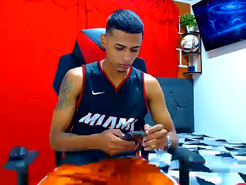 Snapshot of cristian_tayron1 chatting on 07-21-26, 02:19 cristian tayron1 online show from 07-21-26, 02:19