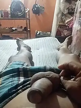 Snapshot of colombiano198720 chatting on 09-10-25, 09:42 colombiano198720 online show from 09-10-25, 09:42