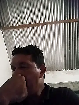 Snapshot of colombiano198720 chatting on 09-23-25, 12:30 colombiano198720 online show from 09-23-25, 12:30